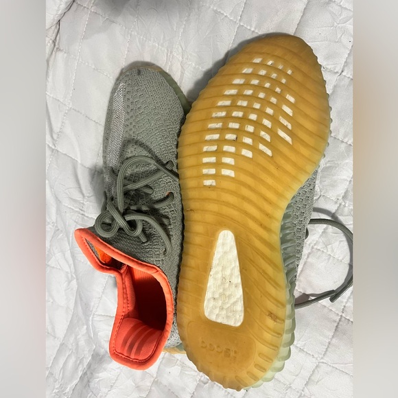 Adidas Yeezy boost 350 v2 desert sage - Picture 3 of 3